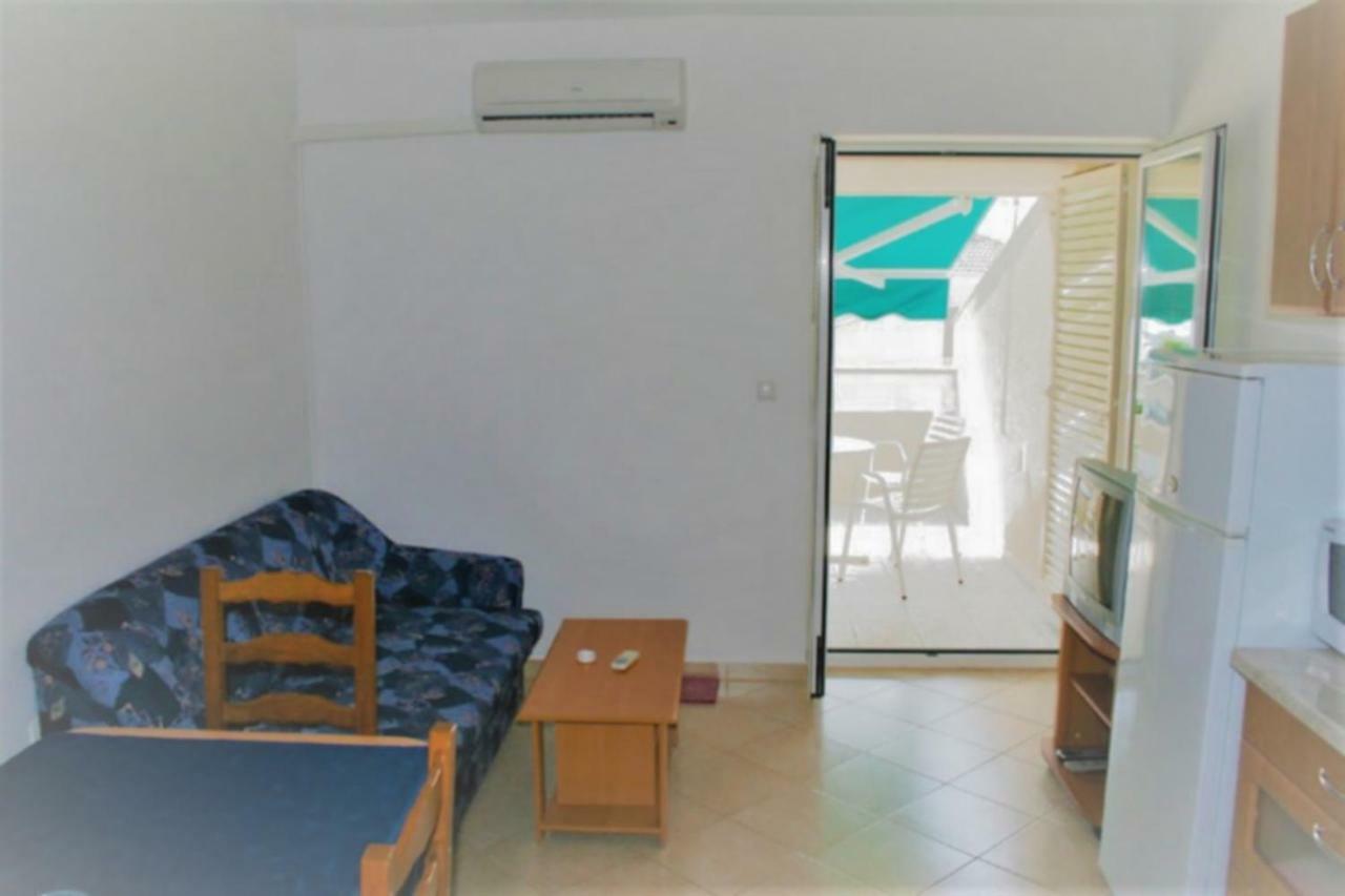 Vrtlici Apartment Stara Novalja