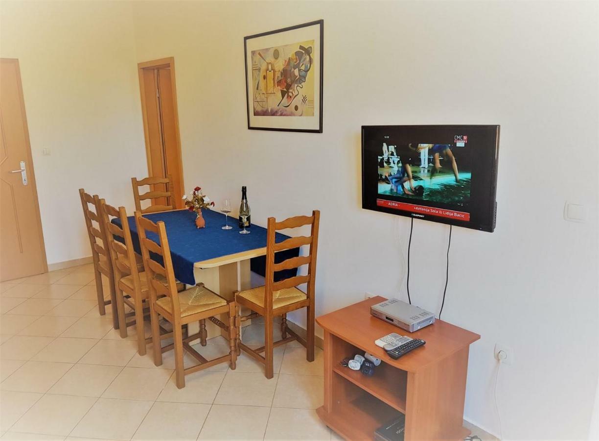 Vrtlici * Stara Novalja