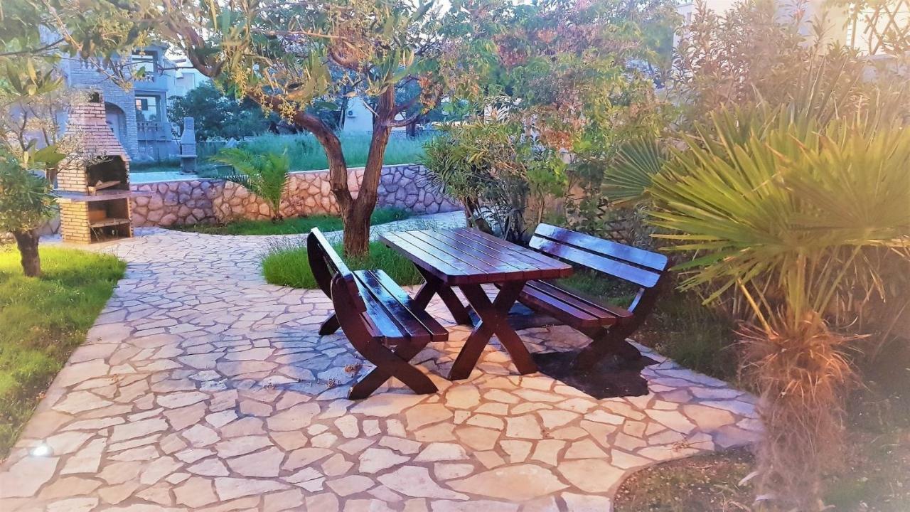 Apartment Vrtlici *